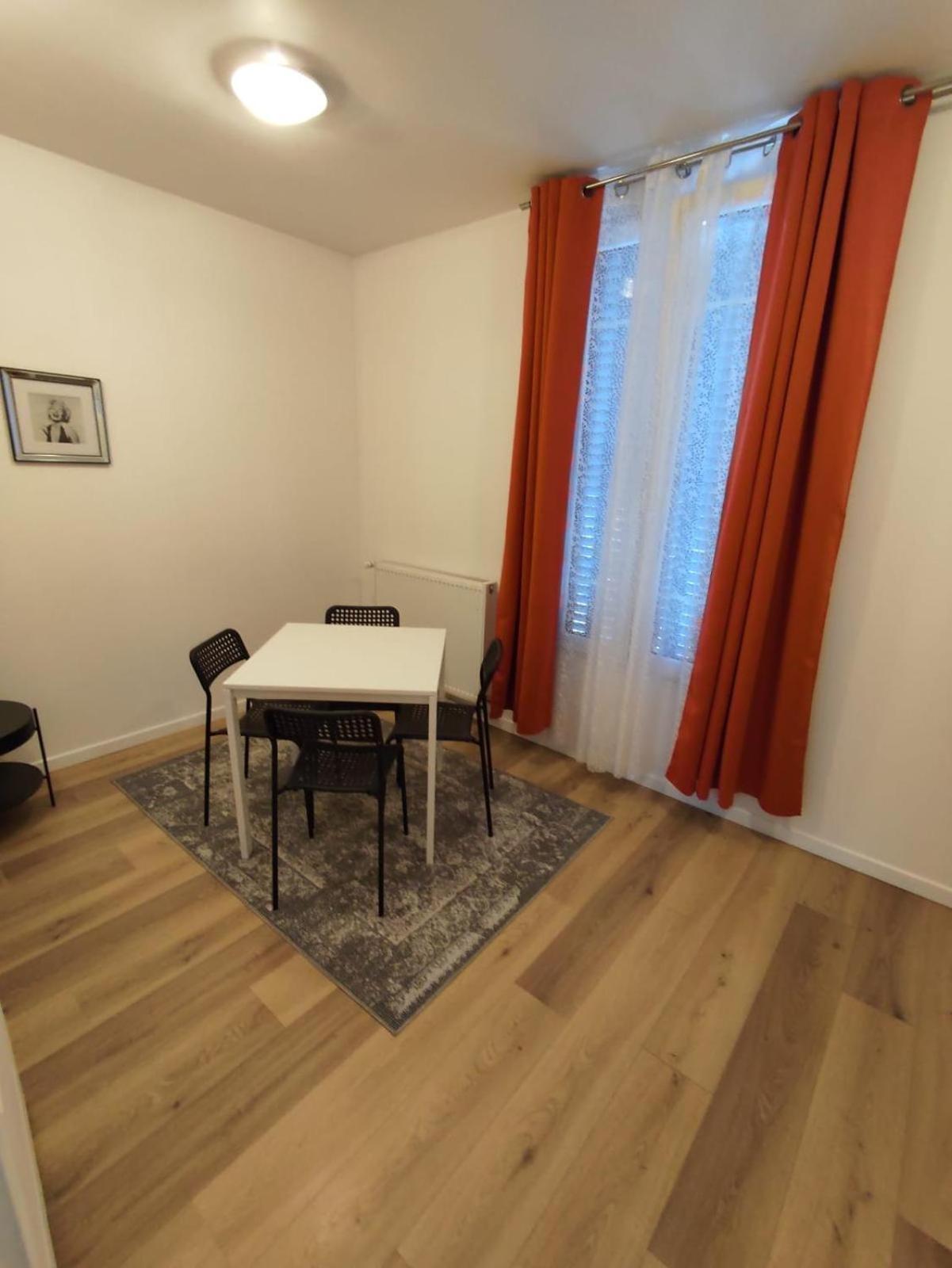 Un Deux Pieces Et Un Jardin A Villejuif Extérieur photo